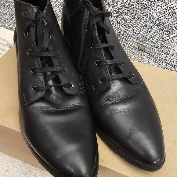 Fabianelli Laced Ankle Leather Boots - Picture 2 of 7